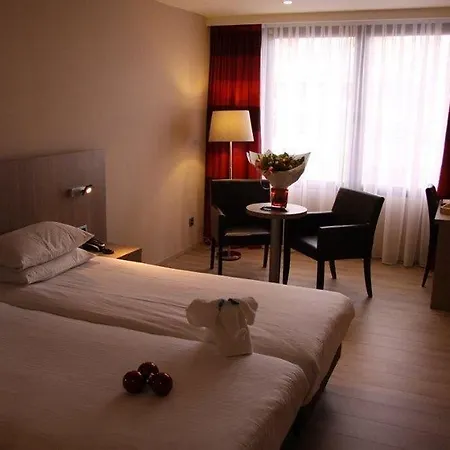 Hotel De Keyser 4*
